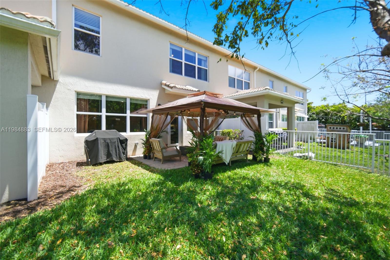 See details 1628 3 / 3 1768 sq. ft. $ 2026-03-18 0 Photo