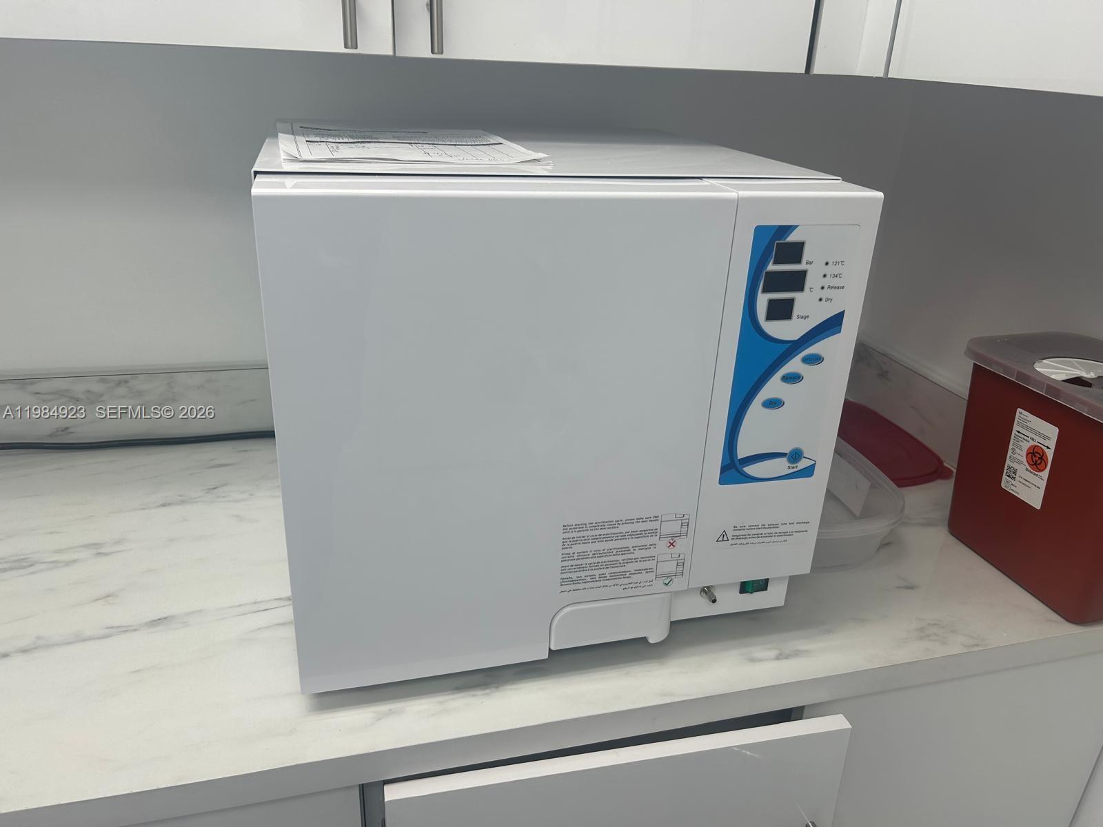   /   sq. ft. $ 2026-03-18 0 foto