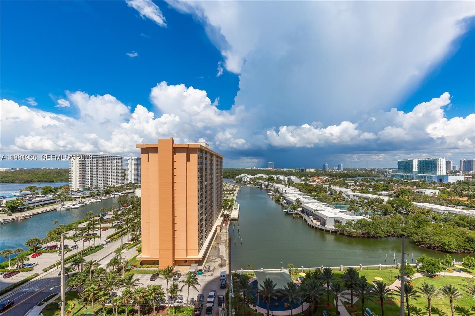 1106 3 / 4 2327 кв.футов $ 2026-03-18 0 Фото