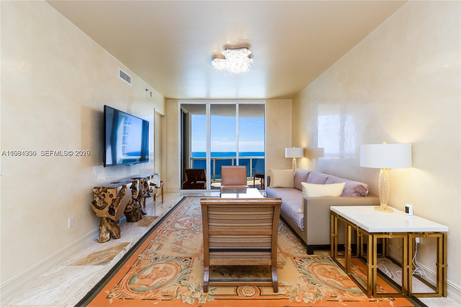 1106 3 / 4 2327 кв.футов $ 2026-03-18 0 Фото