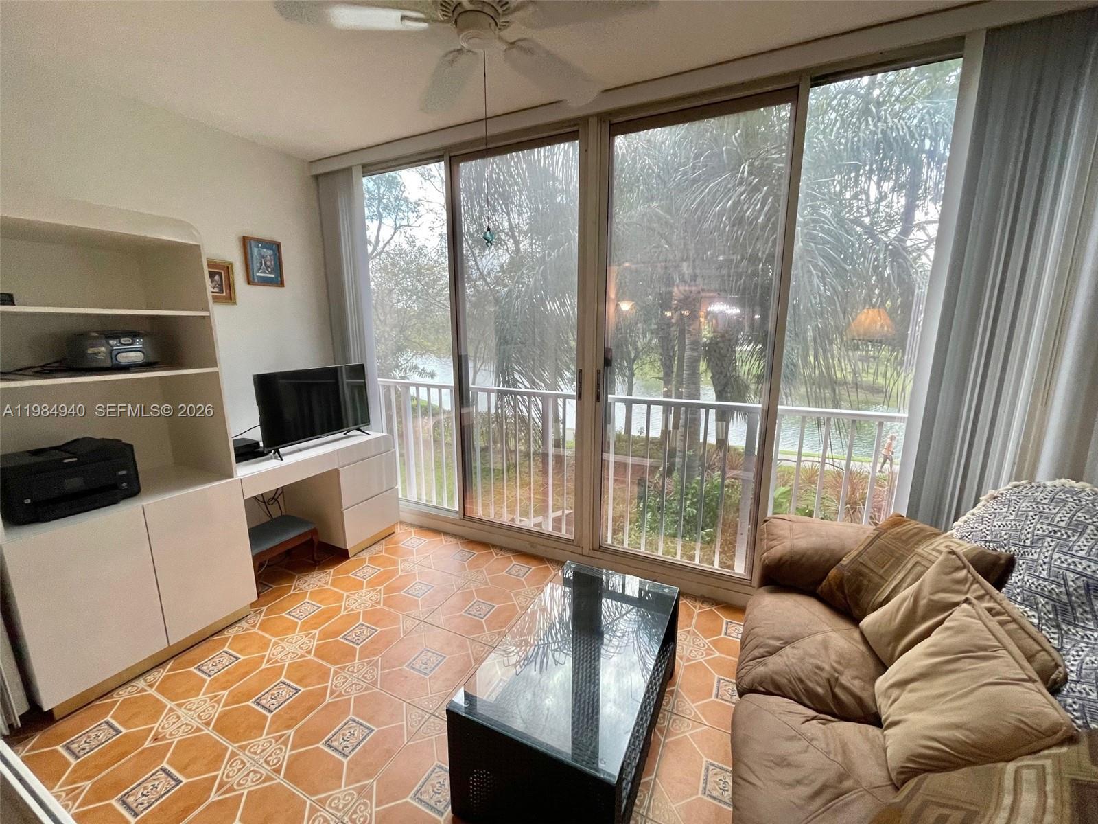 214 1 / 2 844 sq. ft. $ 2026-03-18 0 Photo