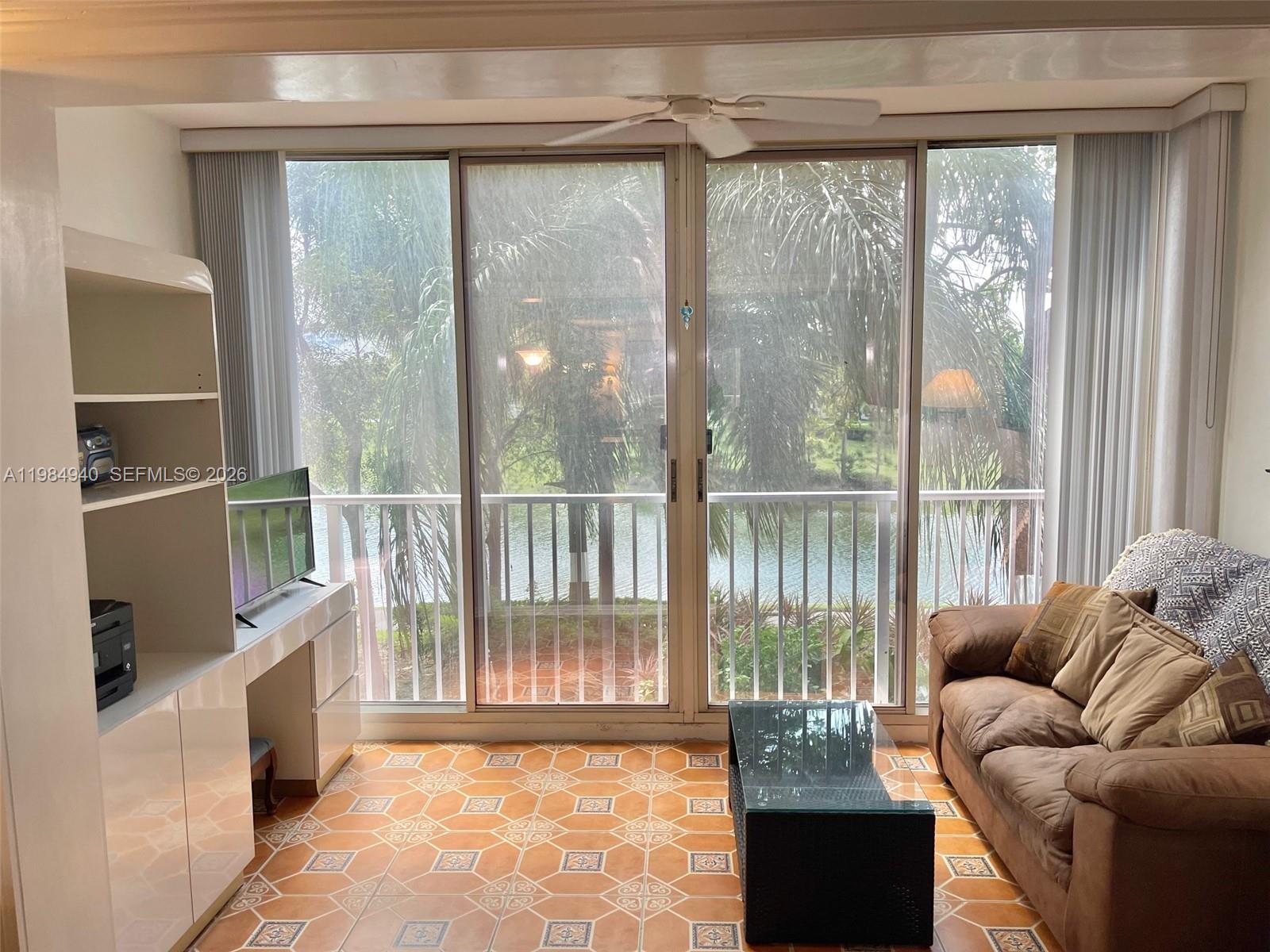 214 1 / 2 844 sq. ft. $ 2026-03-18 0 Photo