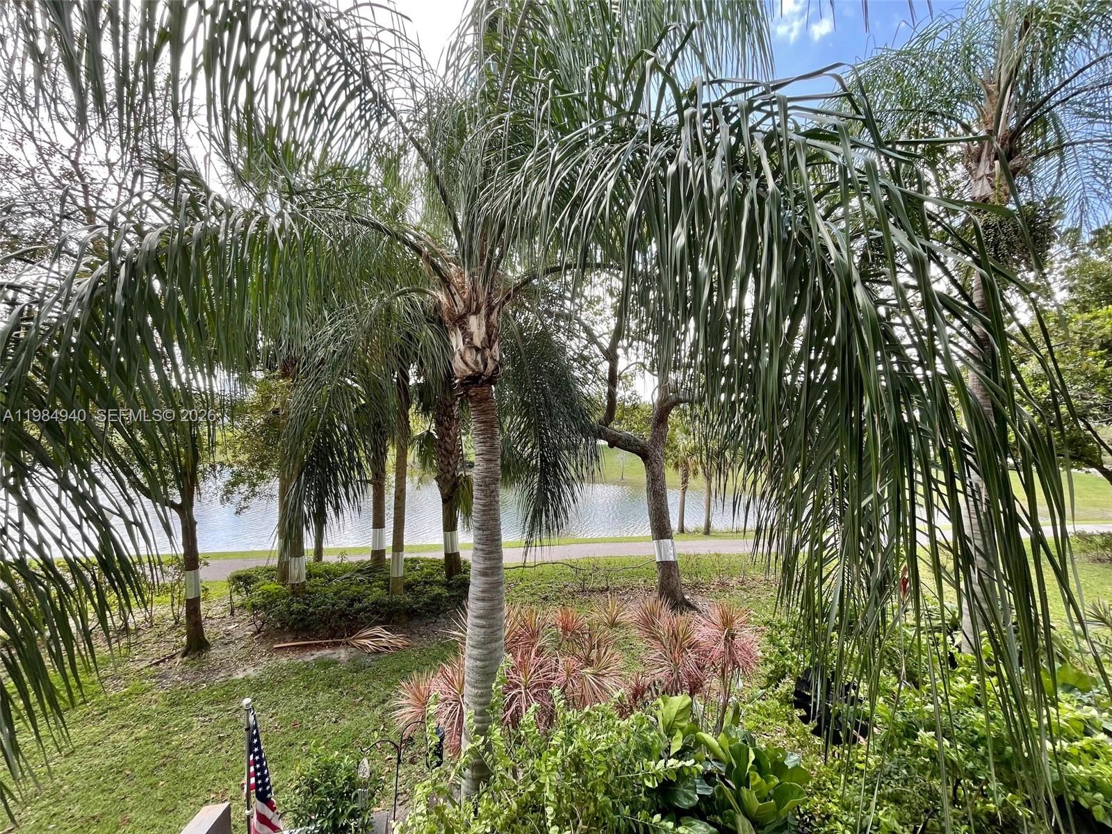 214 1 / 2 844 sq. ft. $ 2026-03-18 0 Photo