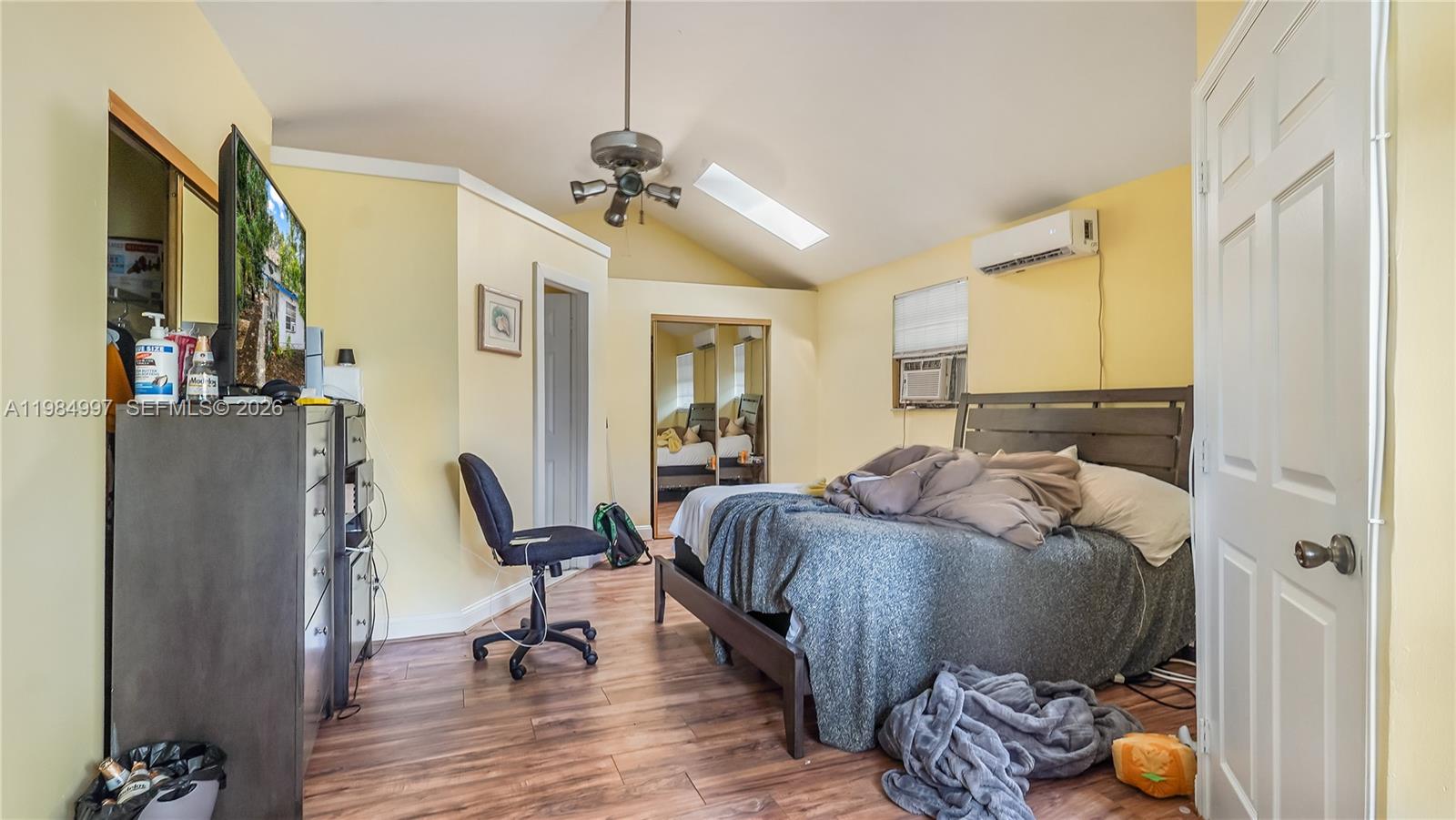   /  2166 кв.футов $ 2026-03-18 0 Фото