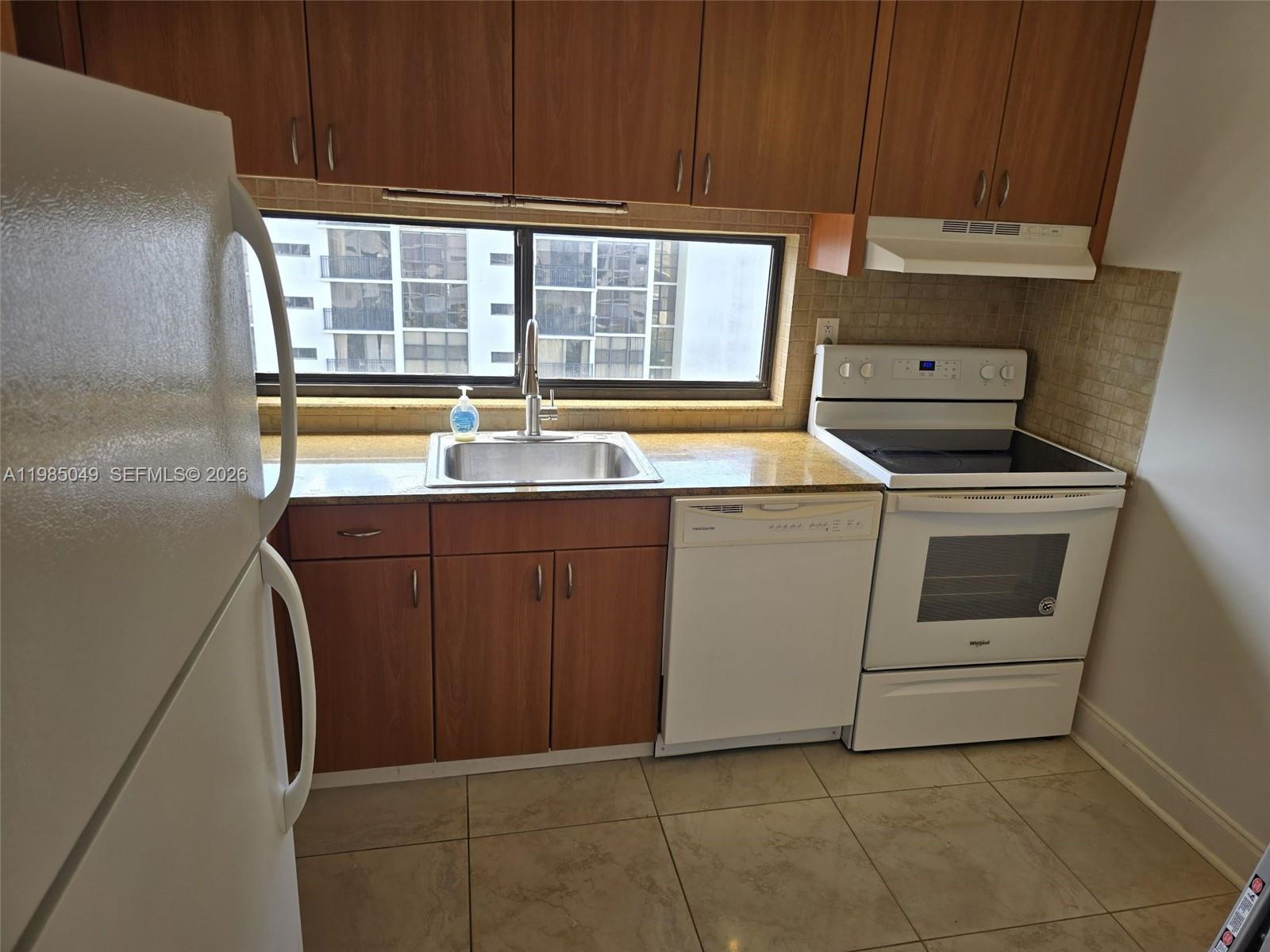 Photo of 16919 Bay Rd  #819, Sunny Isles Beach, Florida, 33160 - 