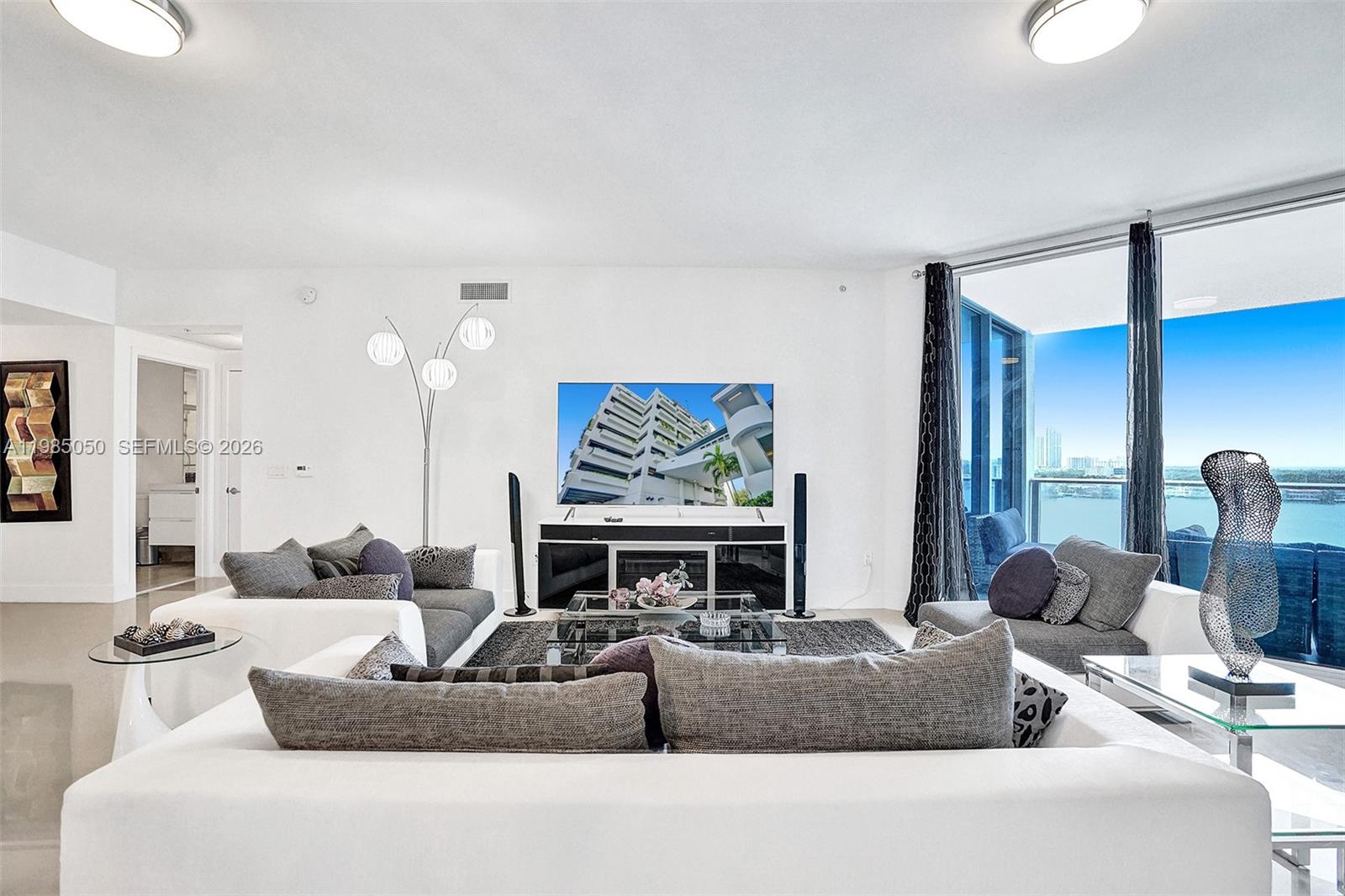 Photo of 17301 Biscayne Blvd #1207, North Miami Beach, Florida, 33160 -