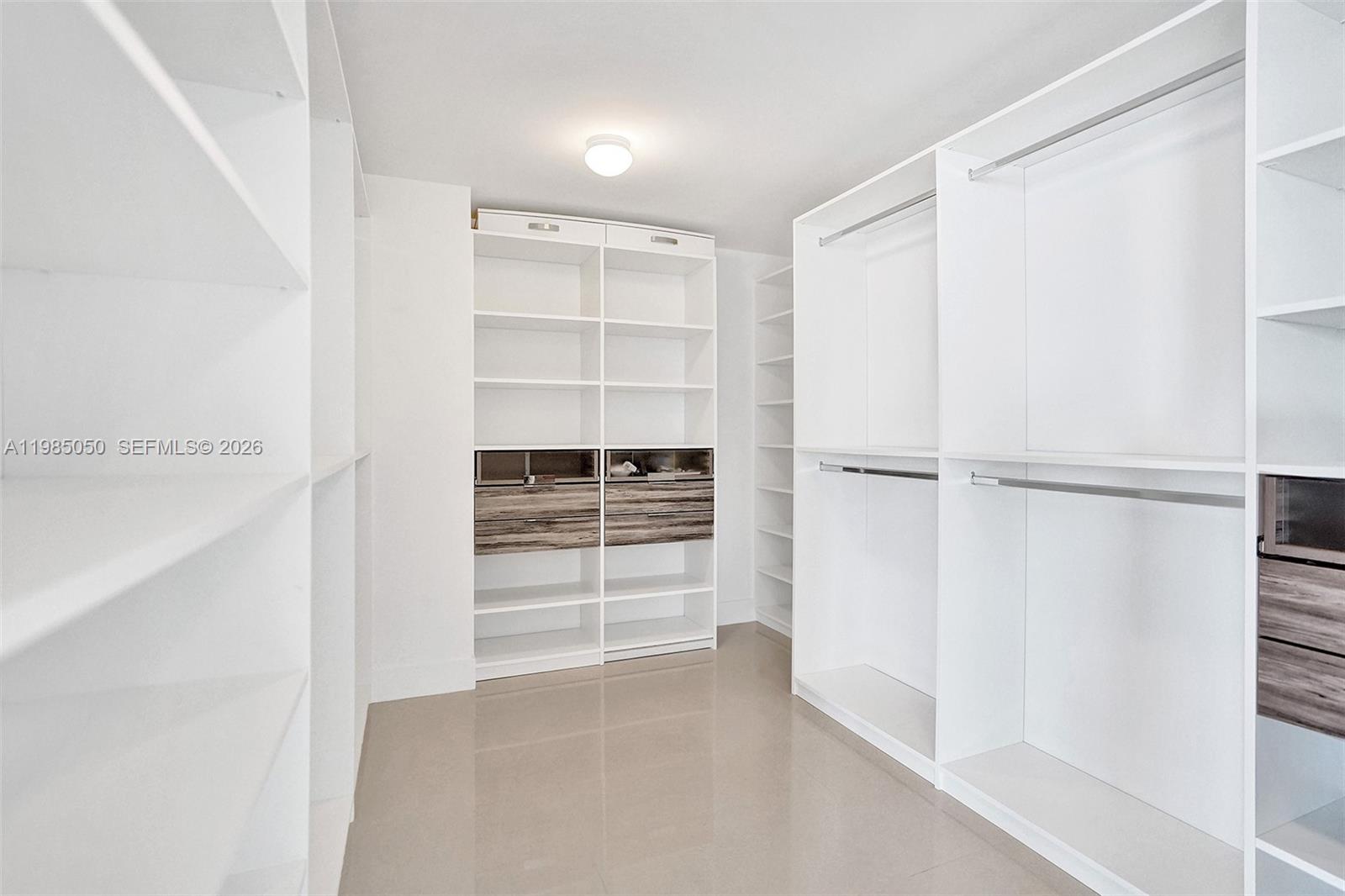 Photo of 17301 Biscayne Blvd #1207, North Miami Beach, Florida, 33160 -