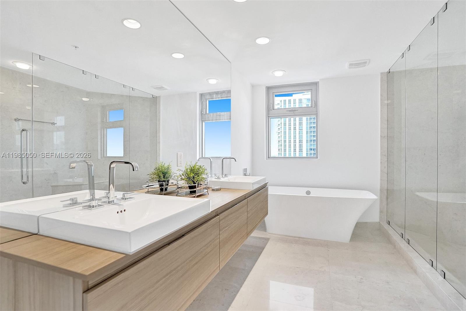 Photo of 17301 Biscayne Blvd #1207, North Miami Beach, Florida, 33160 -