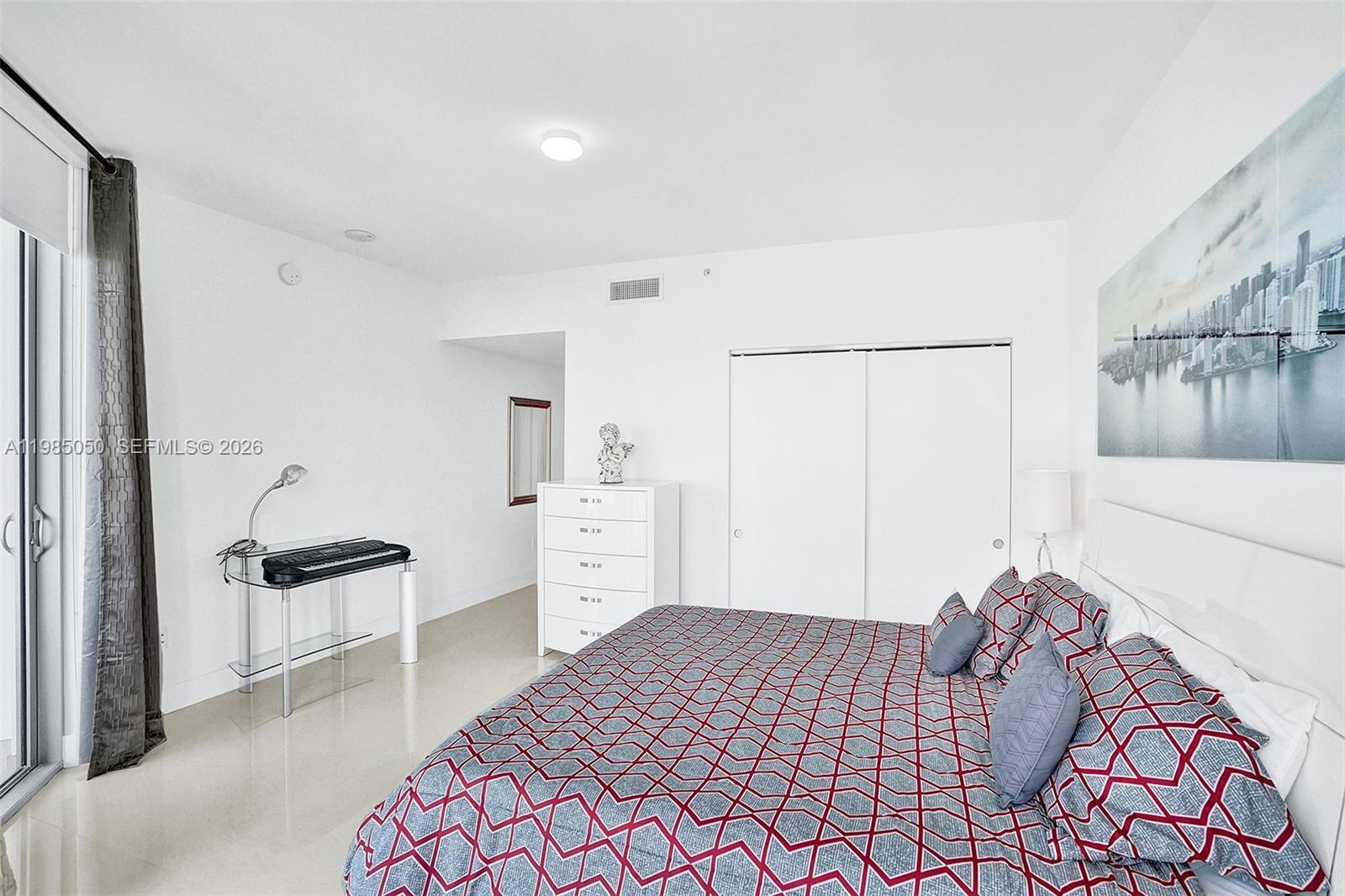 Photo of 17301 Biscayne Blvd #1207, North Miami Beach, Florida, 33160 -