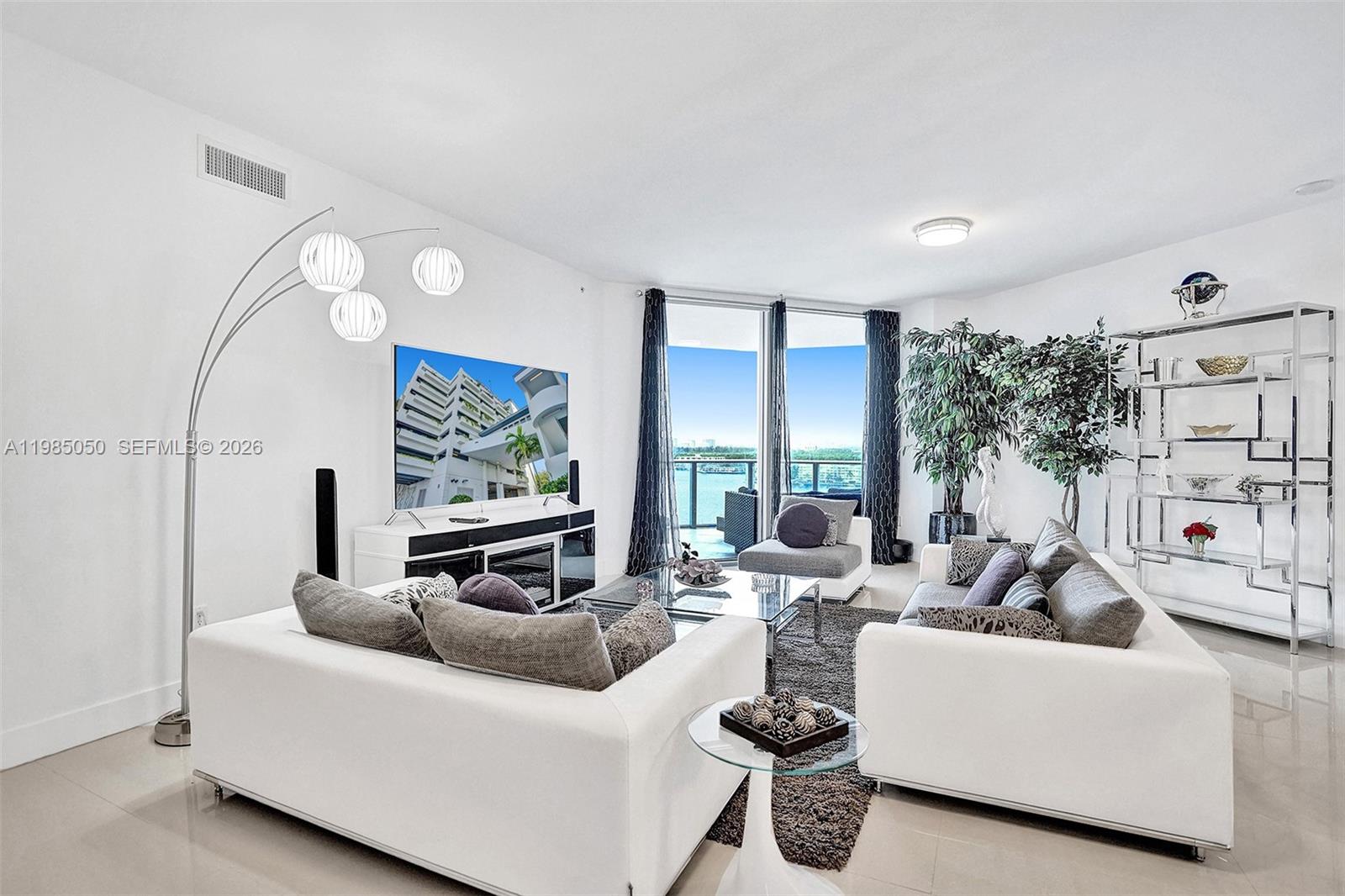 Photo of 17301 Biscayne Blvd #1207, North Miami Beach, Florida, 33160 -