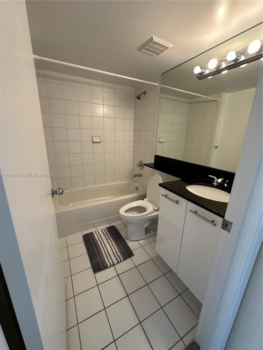 Photo of 3300 191st St  #1711, Aventura, Florida, 33180 - 