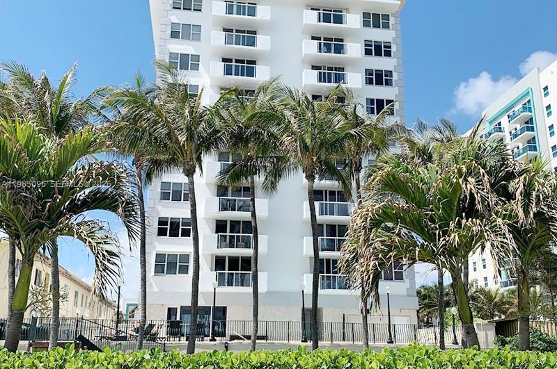 Photo of 9195 Collins Ave  #PH4, Surfside, Florida, 33154 - 