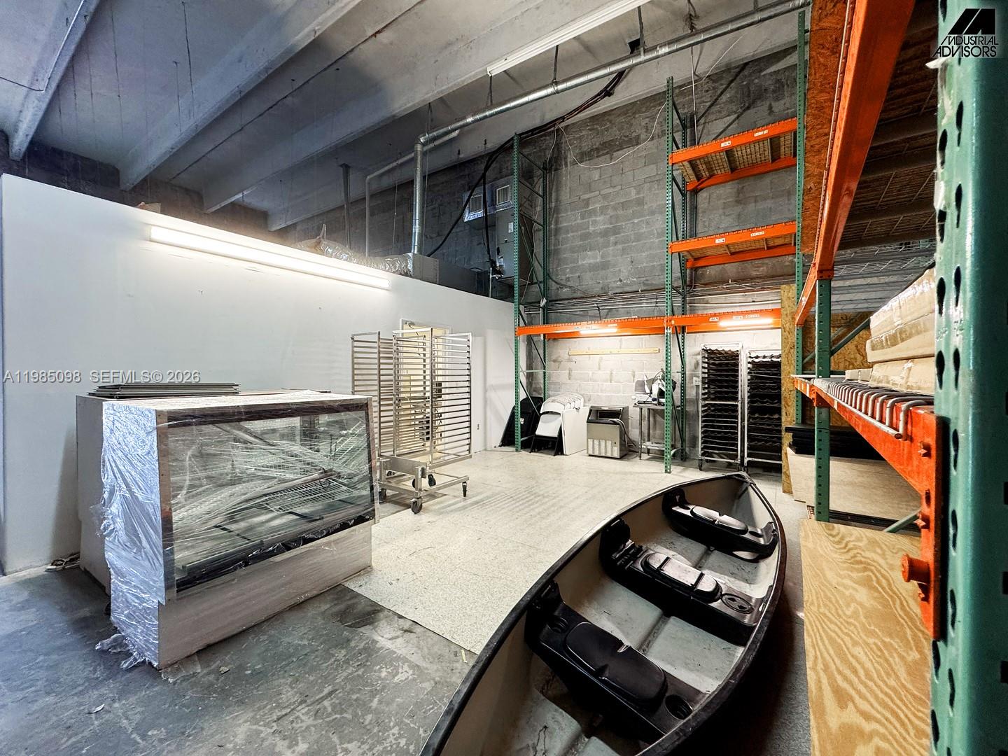   /   кв.футов $ 2026-03-18 0 Фото