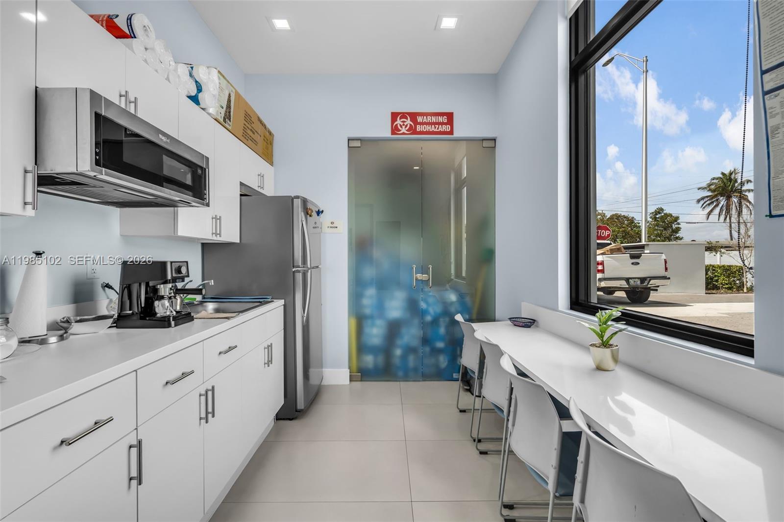   /   sq. ft. $ 2026-03-18 0 foto