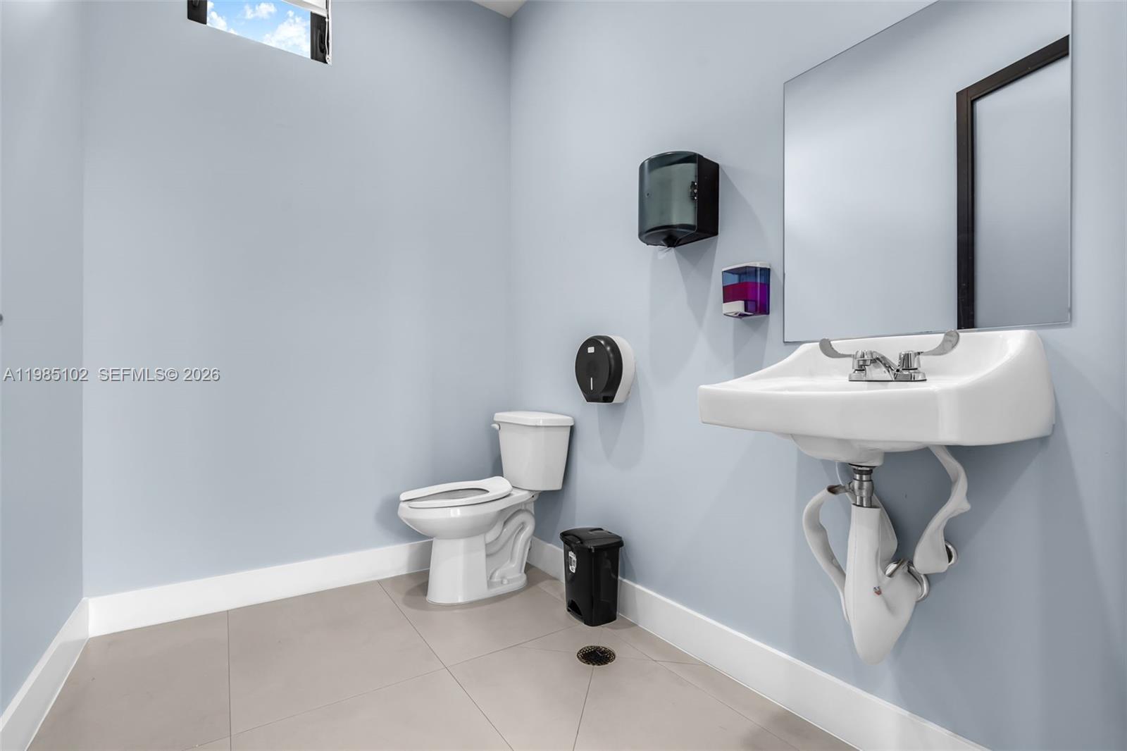   /   sq. ft. $ 2026-03-18 0 foto