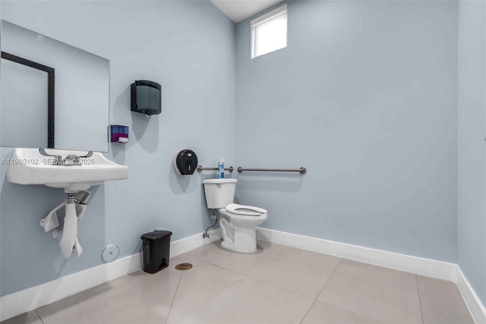   /   sq. ft. $ 2026-03-18 0 foto