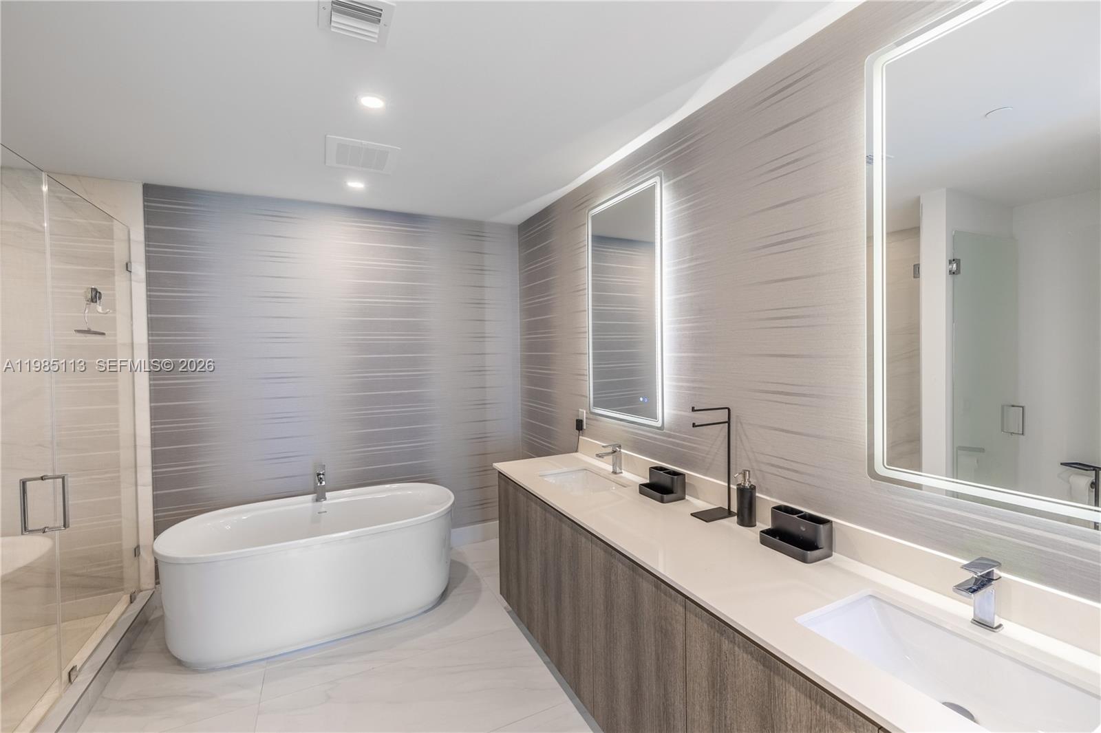 1202 2 / 3 1385 sq. ft. $ 2026-03-18 0 Photo