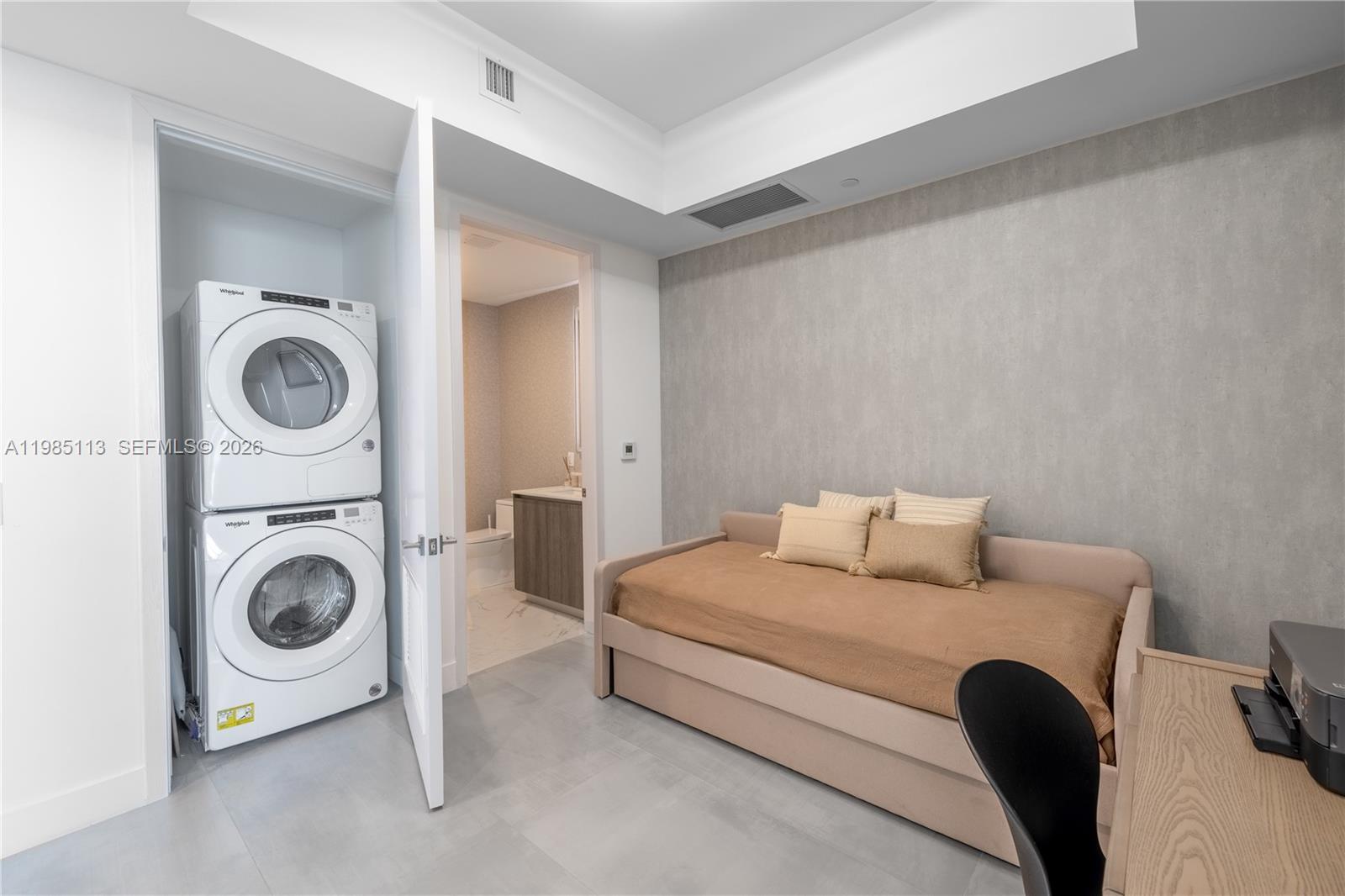 1202 2 / 3 1385 sq. ft. $ 2026-03-18 0 Photo