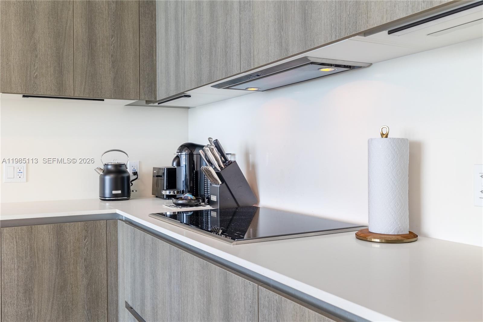 1202 2 / 3 1385 sq. ft. $ 2026-03-18 0 Photo