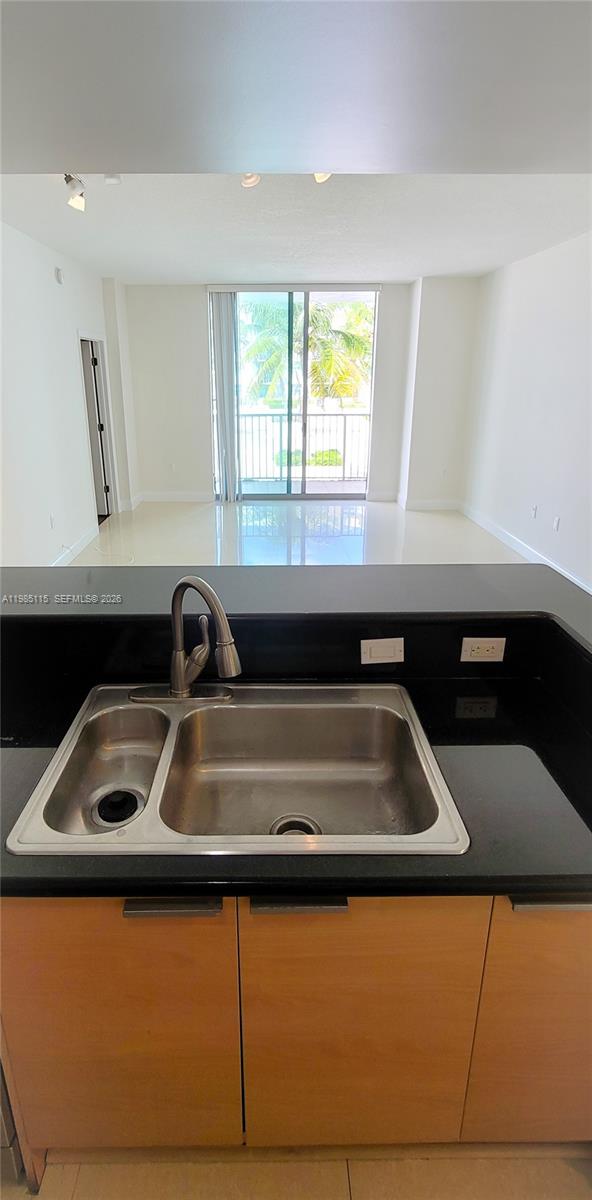 Photo of 140 Dixie Hwy #520, Hollywood, Florida, 33020 -