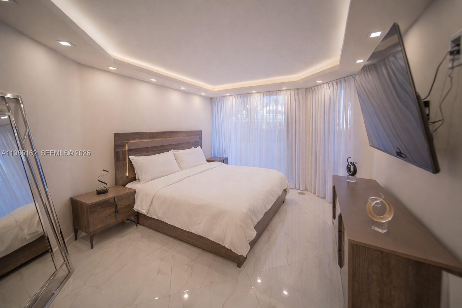 Photo of 16445 Collins Ave  #425, Sunny Isles Beach, Florida, 33160 - 