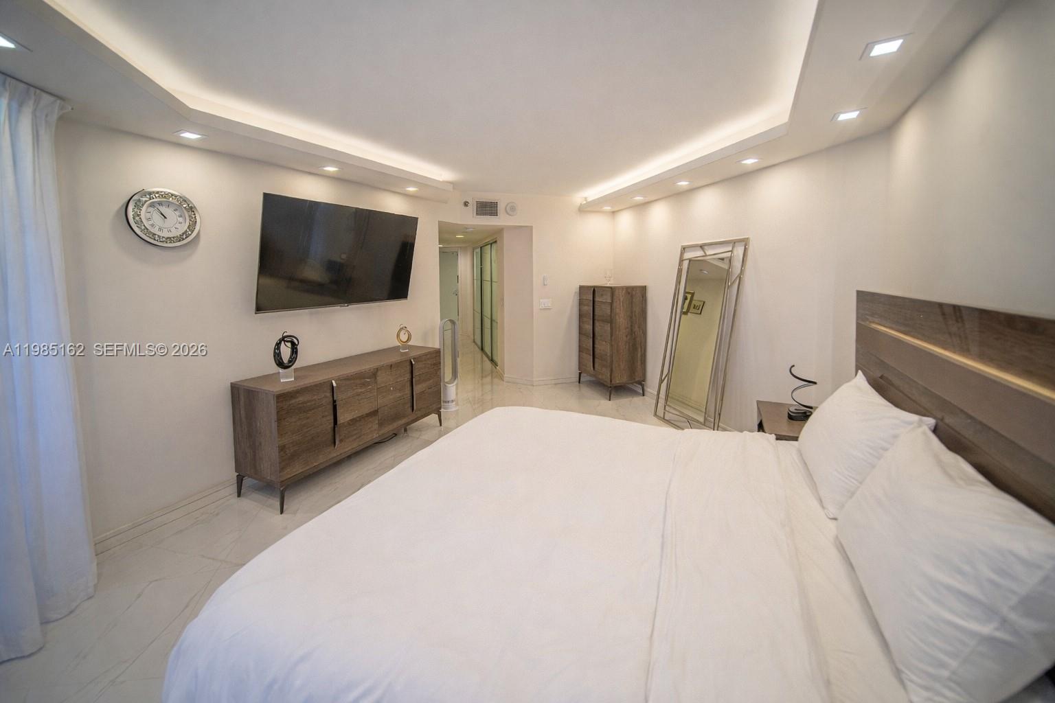 Photo of 16445 Collins Ave  #425, Sunny Isles Beach, Florida, 33160 - 