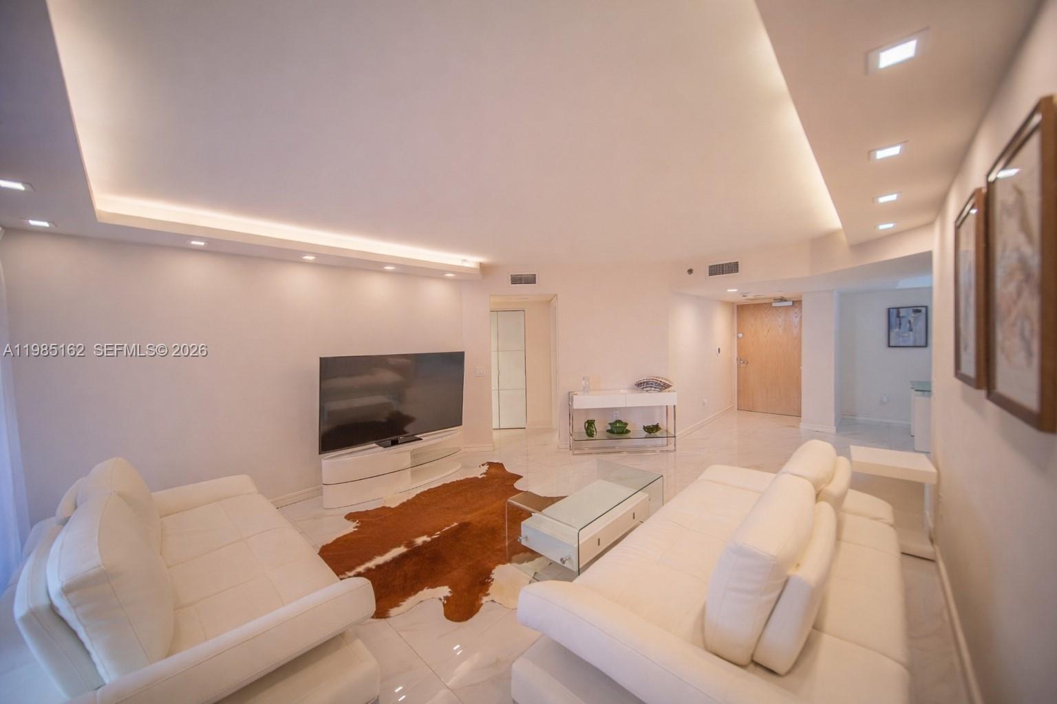 Photo of 16445 Collins Ave  #425, Sunny Isles Beach, Florida, 33160 - 