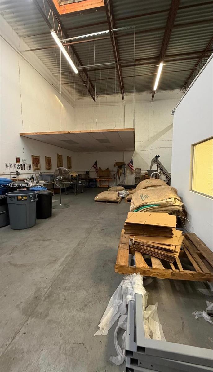   /   кв.футов $ 2026-03-18 0 Фото