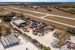   /   кв.футов $ 2026-03-18 0 Фото