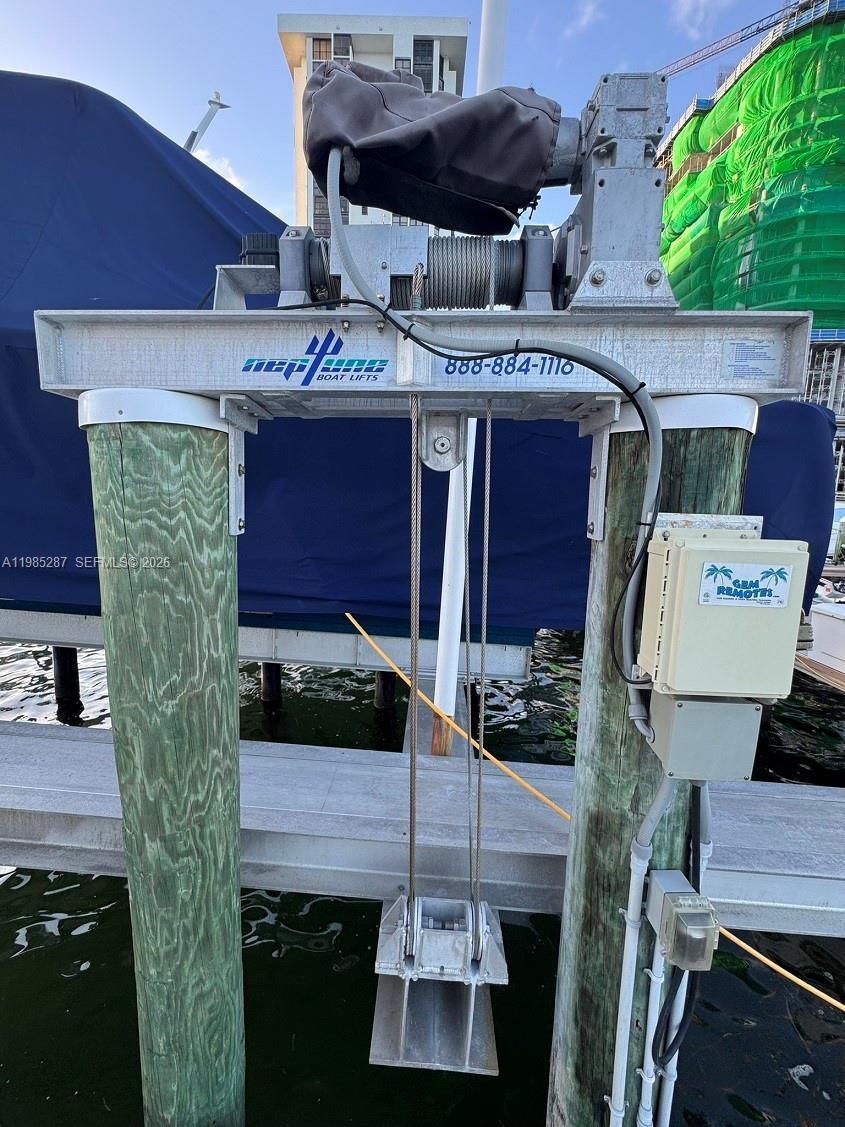   /   sq. ft. $ 2026-03-18 0 foto