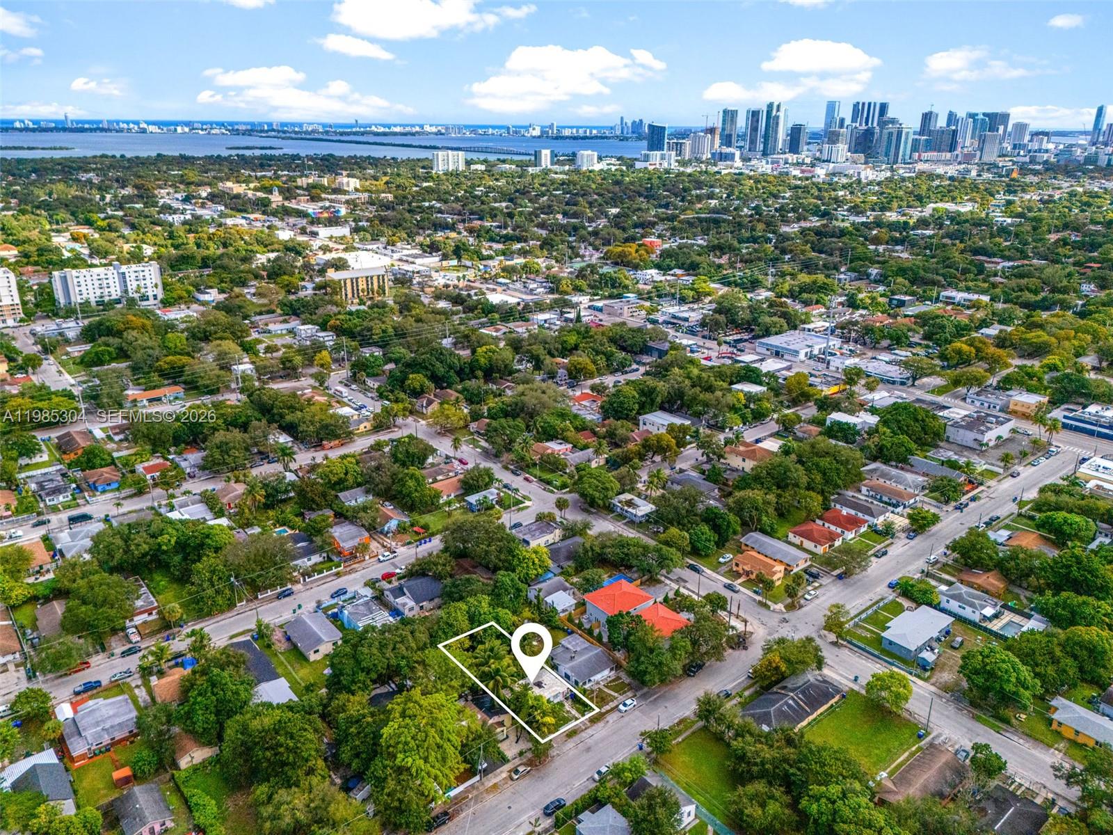 Ver detalles / 888 sq. ft. $ 2026-03-18 0 foto