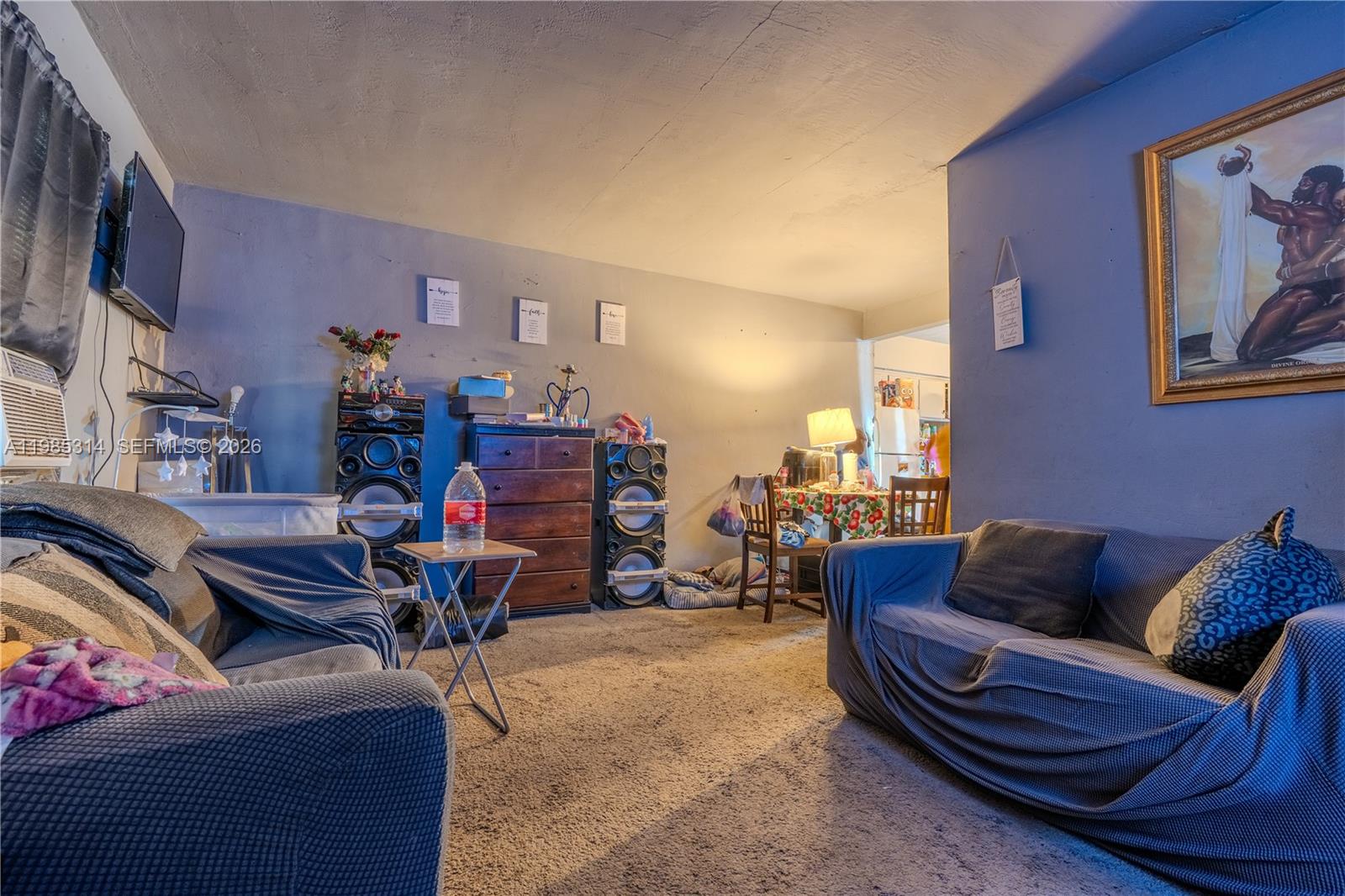   /   кв.футов $ 2026-03-18 0 Фото