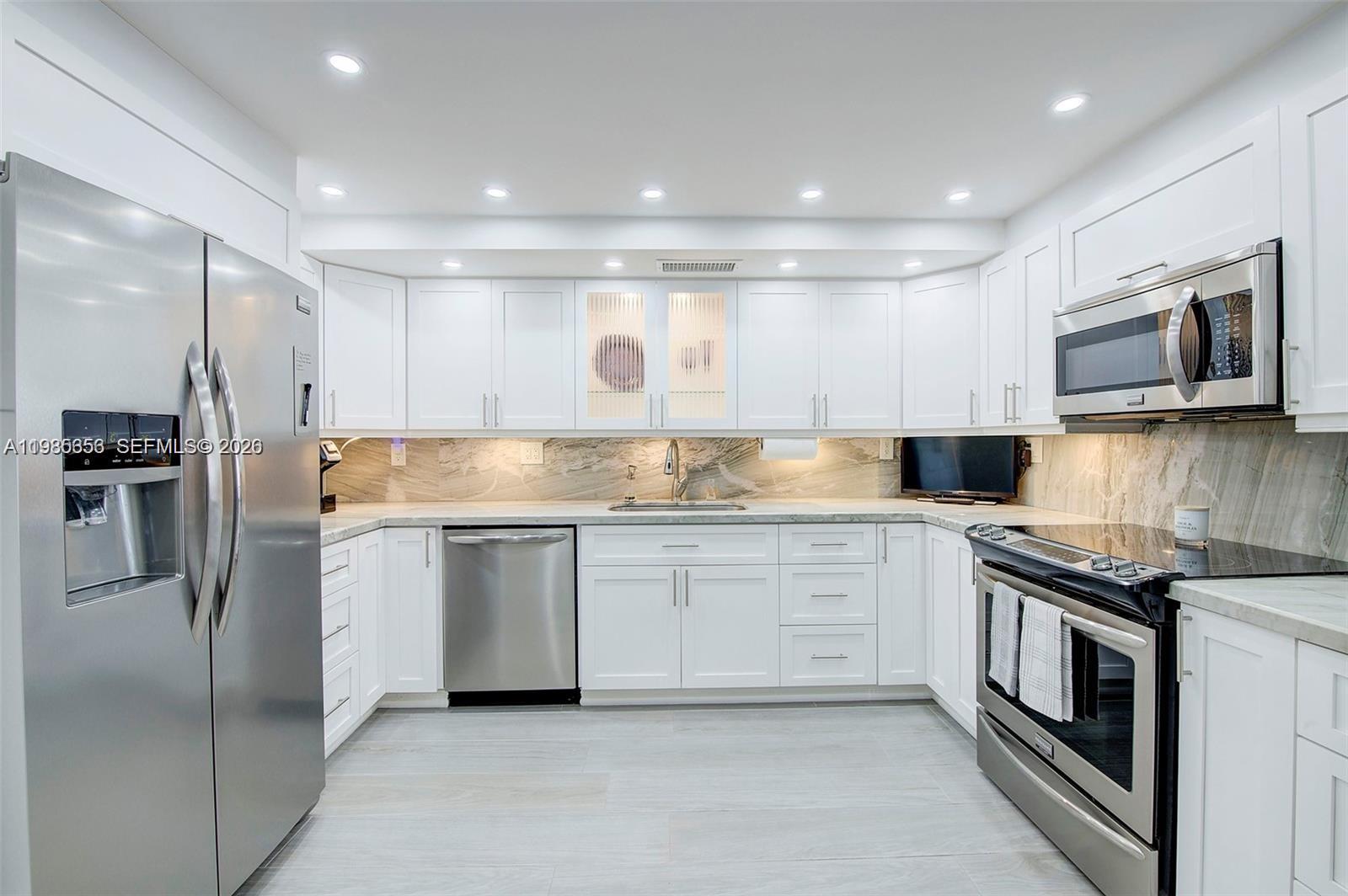 Photo of 1600 Ocean Dr #6H, Hollywood, Florida, 33019 -