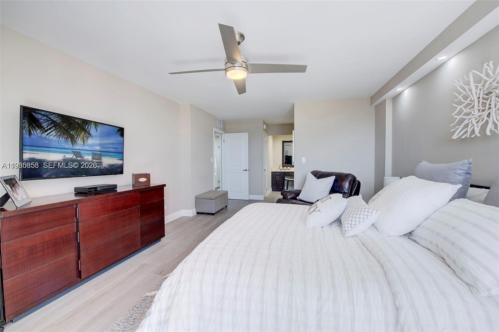 Photo of 1600 Ocean Dr #6H, Hollywood, Florida, 33019 -