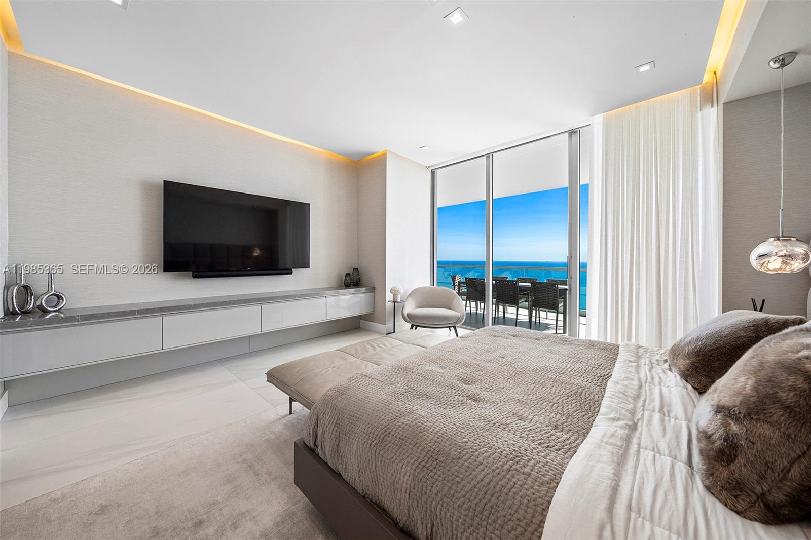 3901 4 / 6 3625 sq. ft. $ 2026-03-18 0 Photo