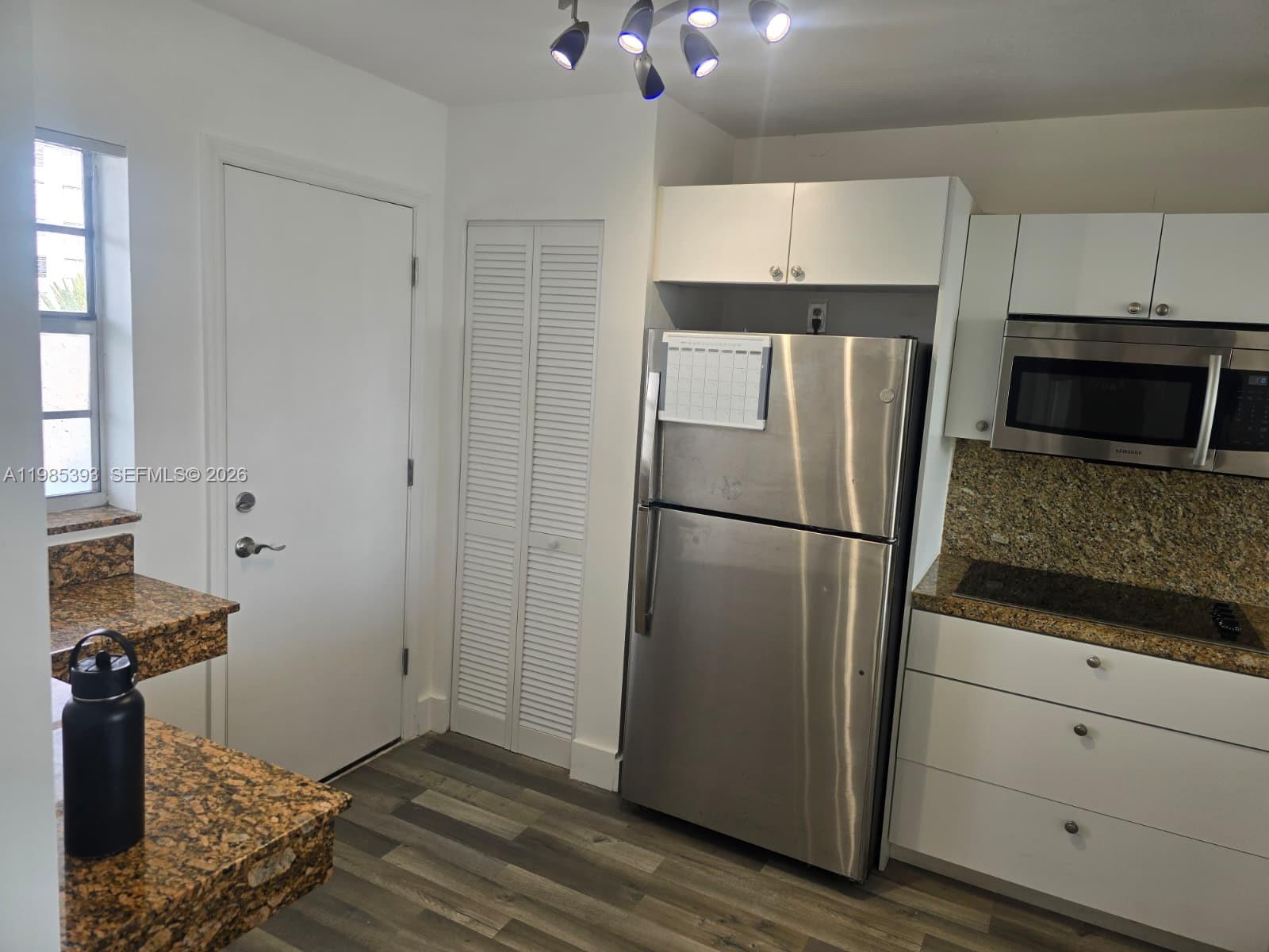 407-2 2 / 1 947 sq. ft. $ 2026-03-18 0 foto