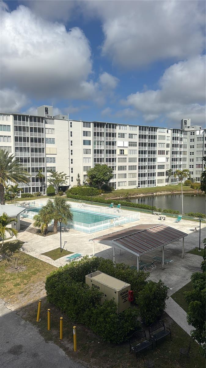 407-2 2 / 1 947 sq. ft. $ 2026-03-18 0 foto