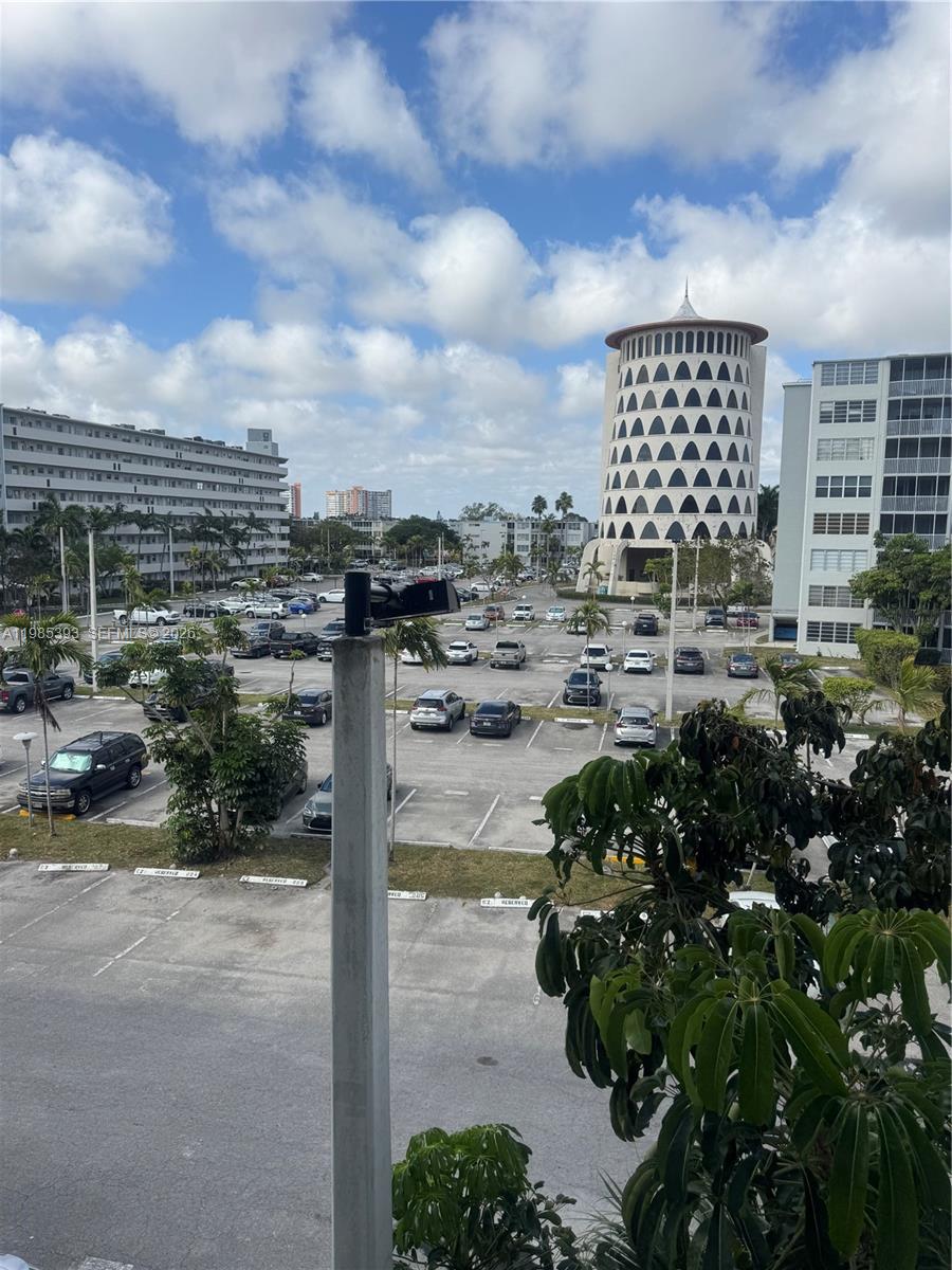 407-2 2 / 1 947 sq. ft. $ 2026-03-18 0 foto