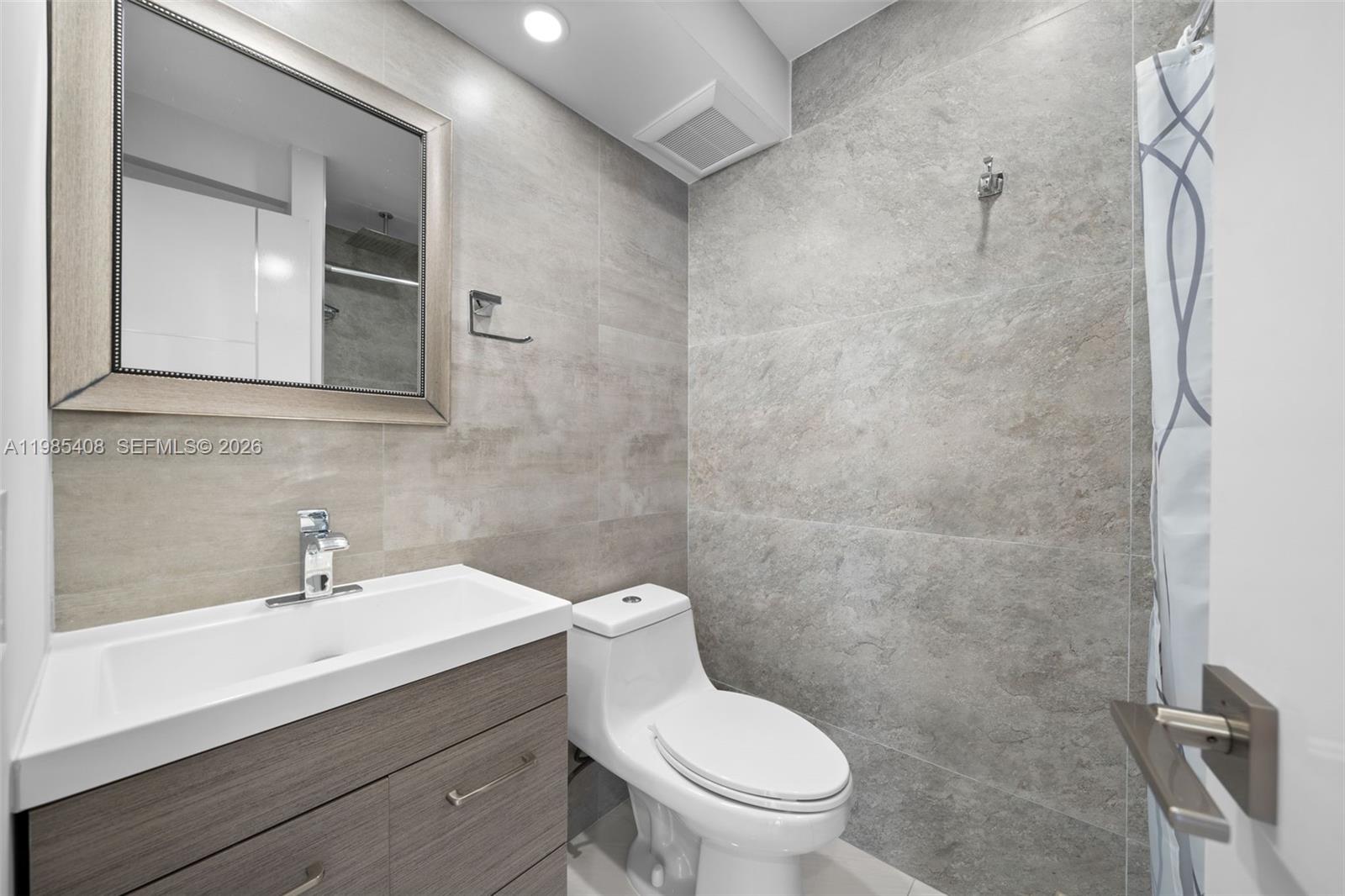 Photo of 701 Three Islands Blvd #411, Hallandale Beach, Florida, 33009 -