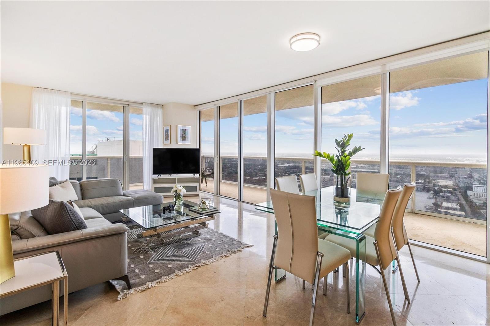 4706 2 / 2 1458 sq. ft. $ 2026-05-27 0 foto