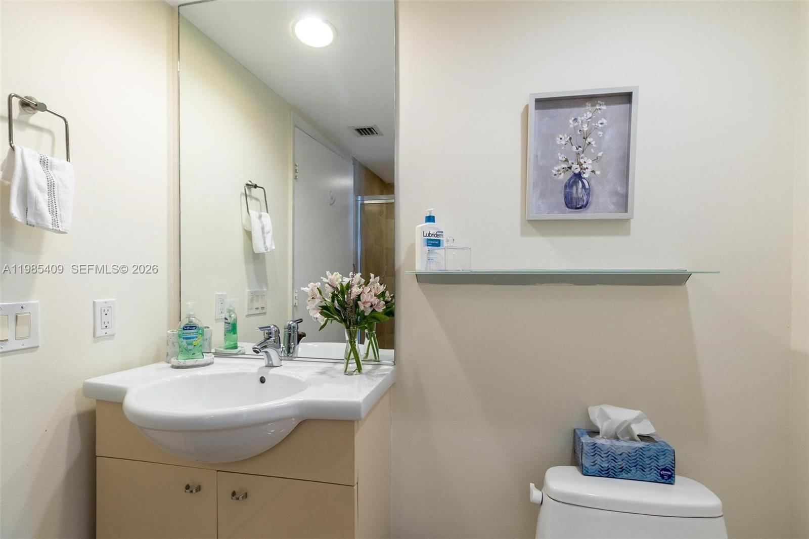 4706 2 / 2 1458 sq. ft. $ 2026-05-27 0 foto