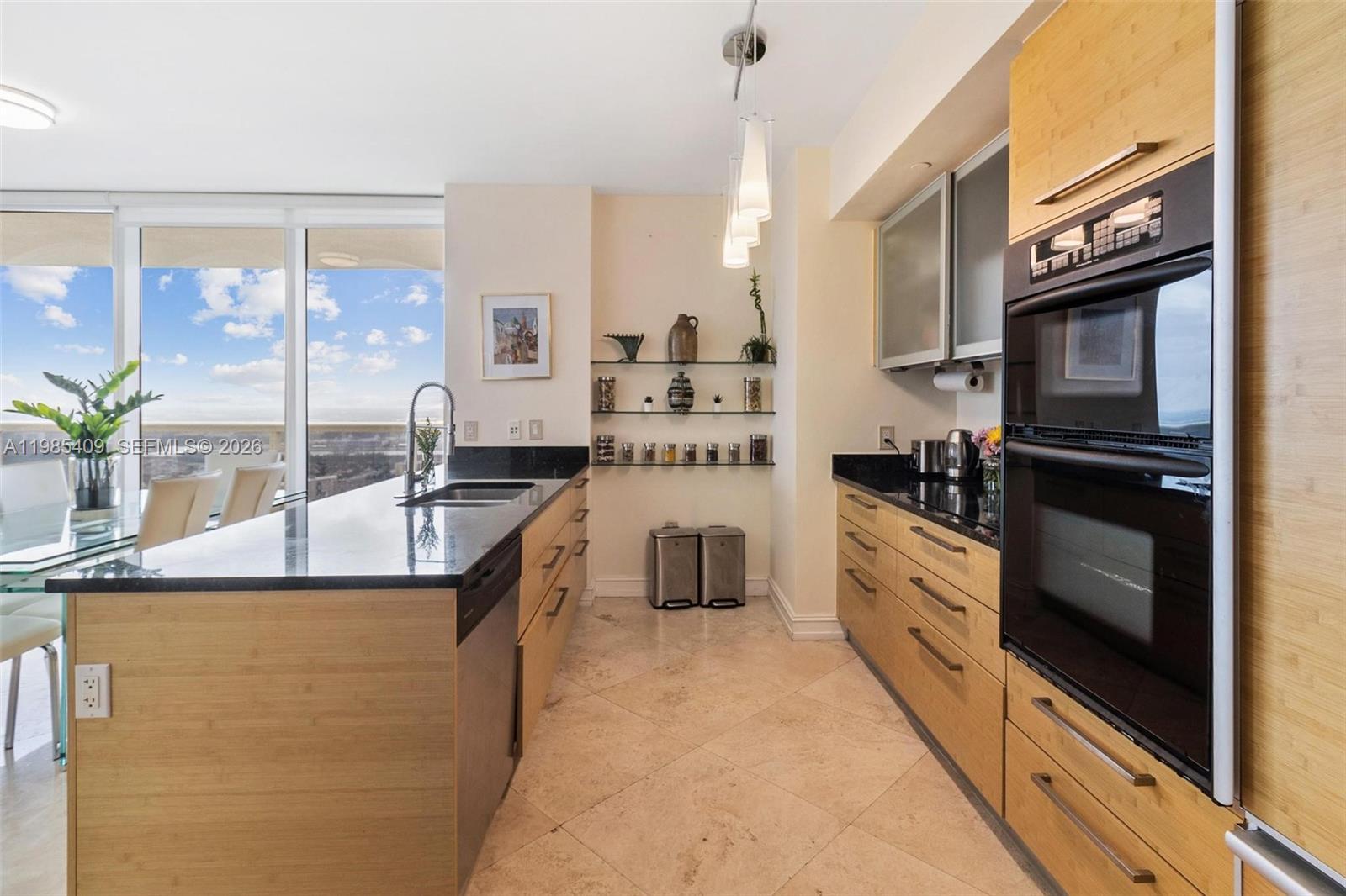 4706 2 / 2 1458 sq. ft. $ 2026-05-27 0 foto