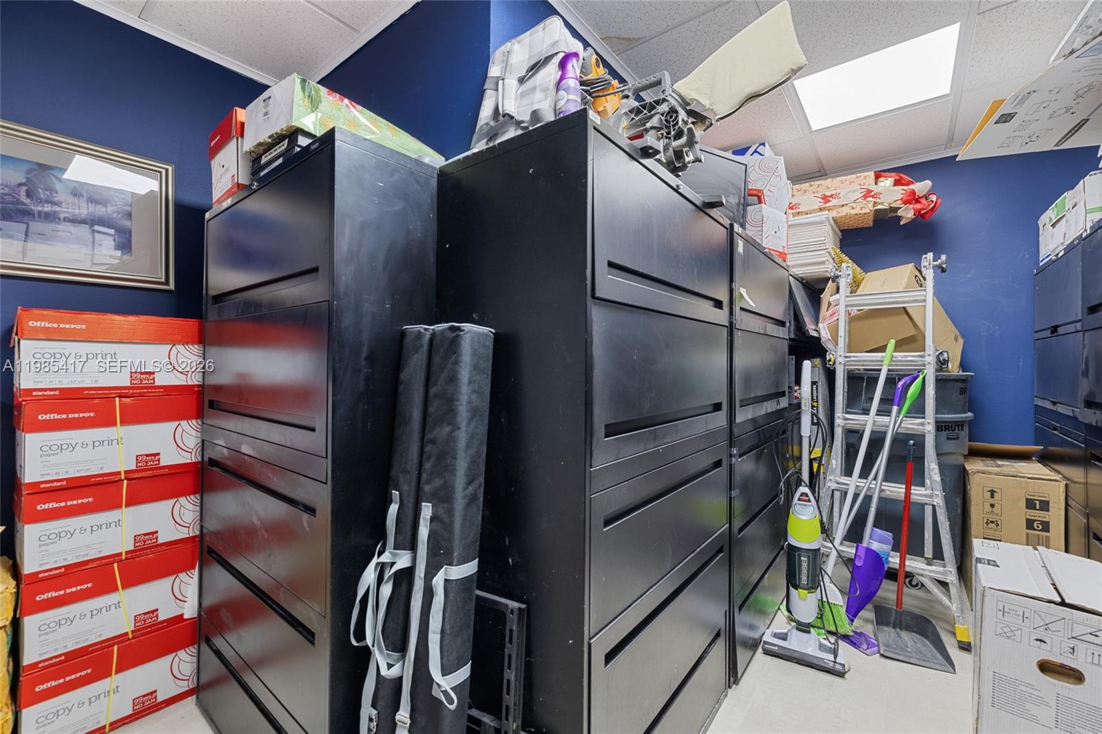 503  /   sq. ft. $ 2026-03-18 0 foto