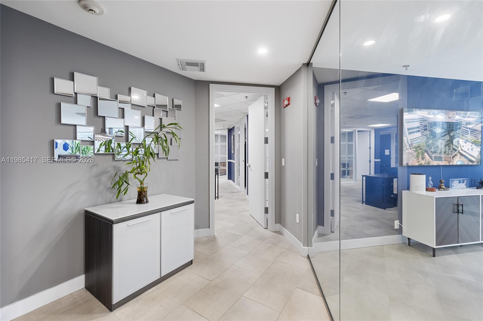 503  /   sq. ft. $ 2026-03-18 0 foto