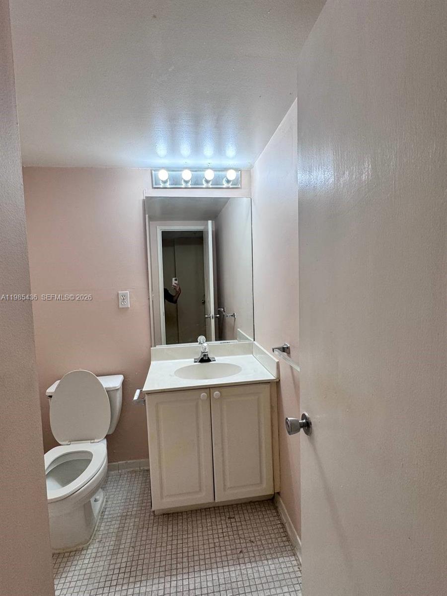 Photo of 19380 Collins Ave  #910, Sunny Isles Beach, Florida, 33160 - 