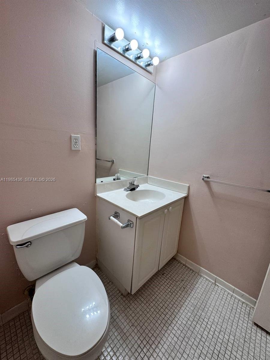 Photo of 19380 Collins Ave  #910, Sunny Isles Beach, Florida, 33160 - 