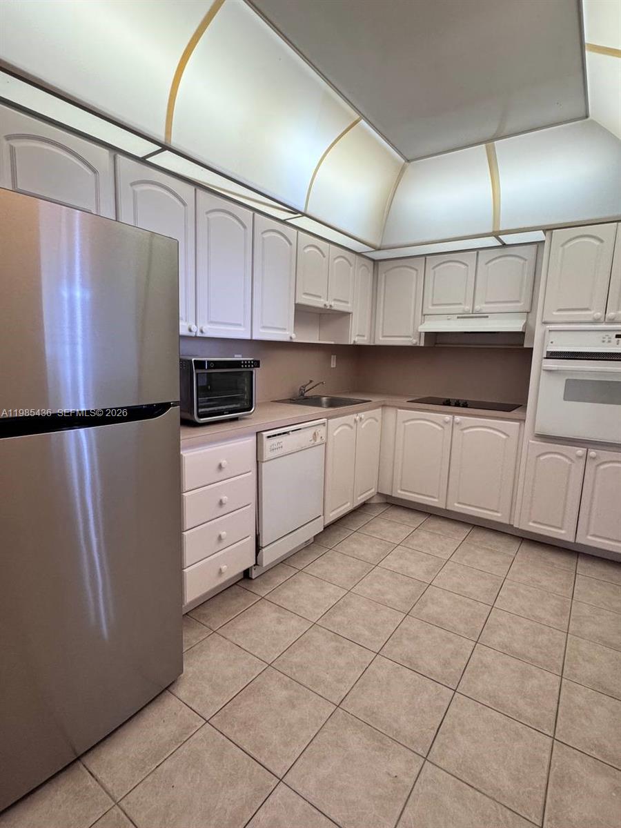 Photo of 19380 Collins Ave  #910, Sunny Isles Beach, Florida, 33160 - 