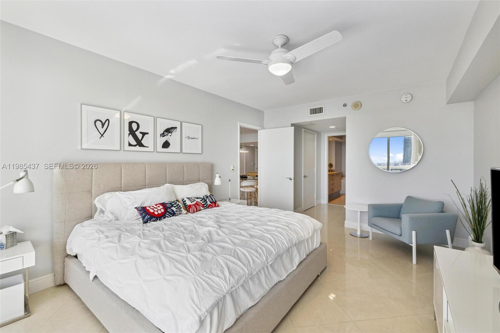 2703 3 / 3 1733 sq. ft. $ 2026-03-18 0 Photo