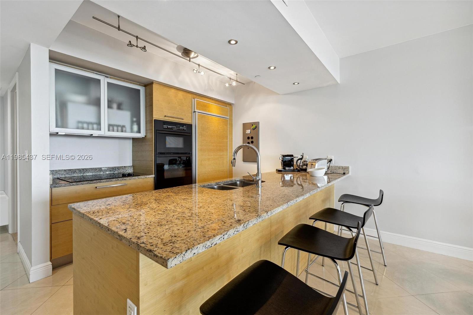 2703 3 / 3 1733 sq. ft. $ 2026-03-18 0 Photo