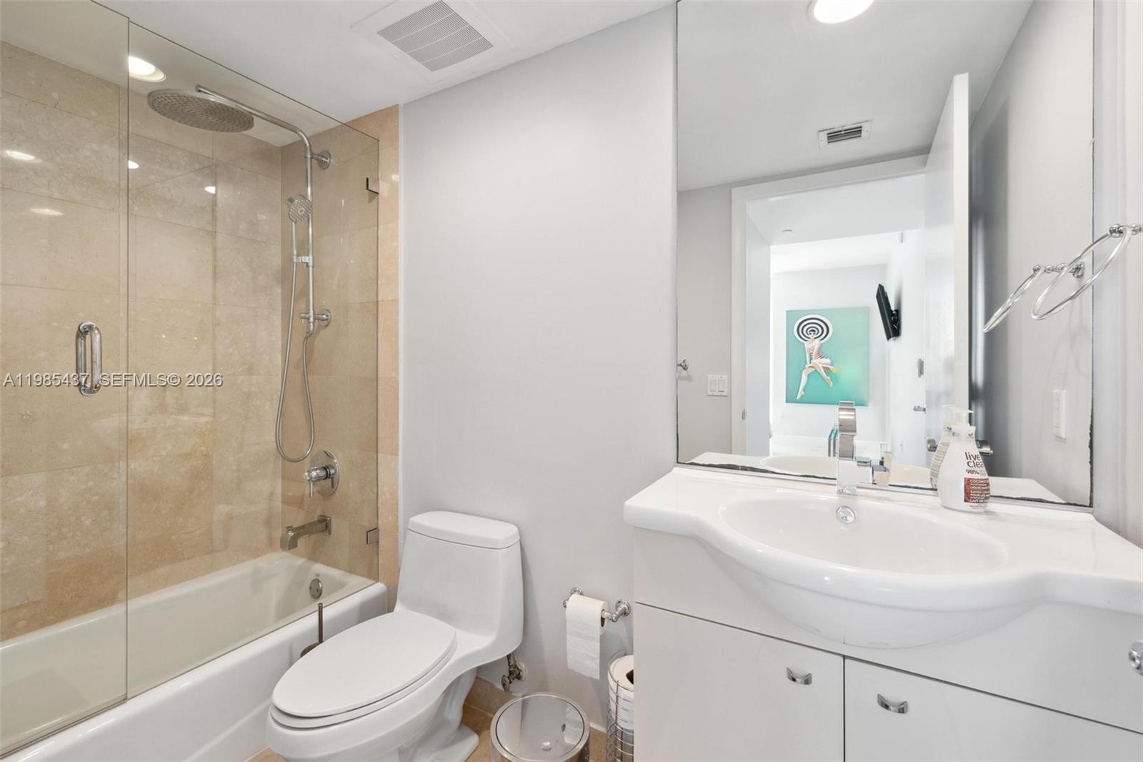 2703 3 / 3 1733 sq. ft. $ 2026-03-18 0 Photo